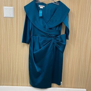 Kay Unger blue sateen dress size 6